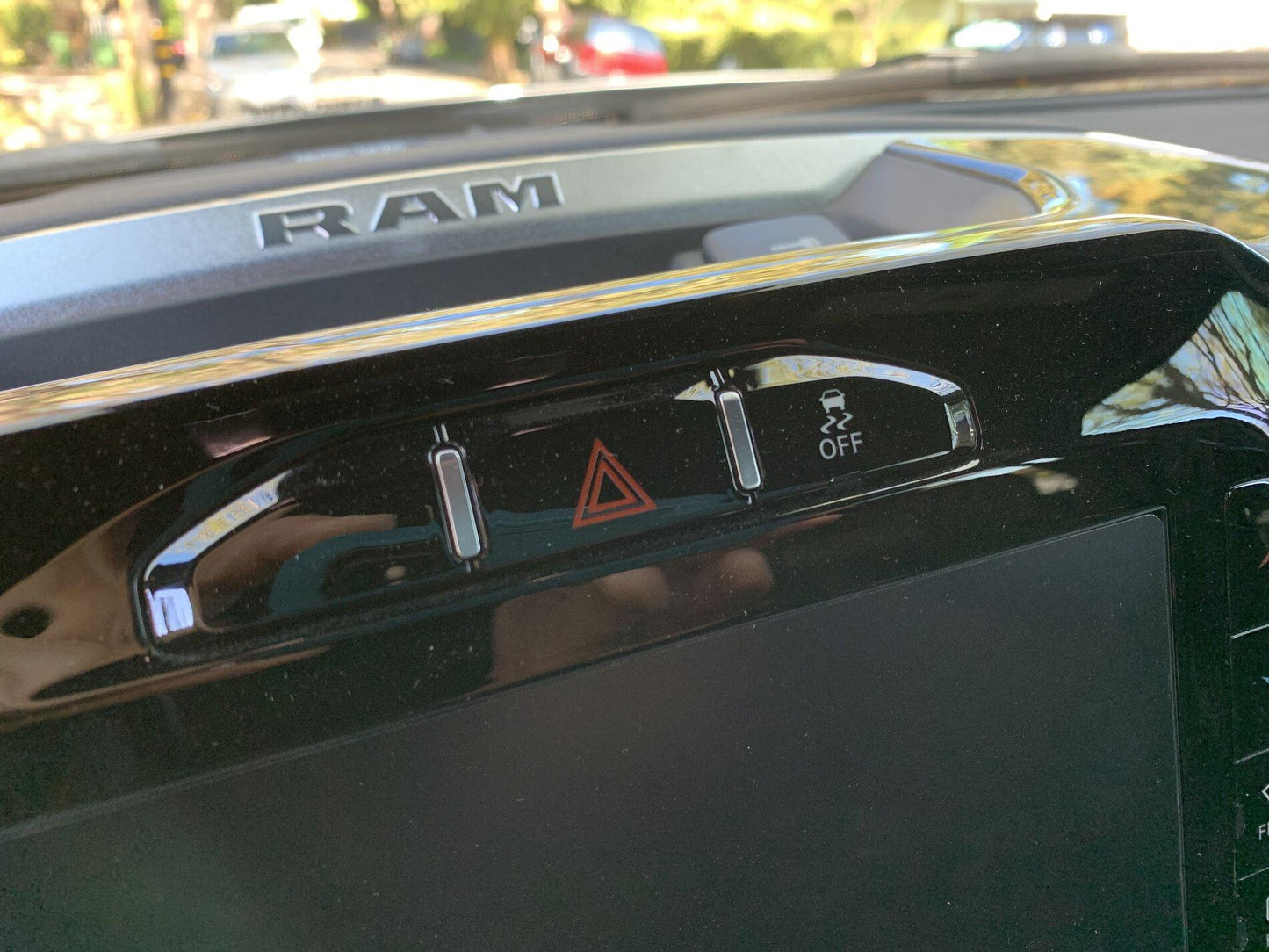 RAM 2500/3500 Uconnect 5 Upgrade Kit